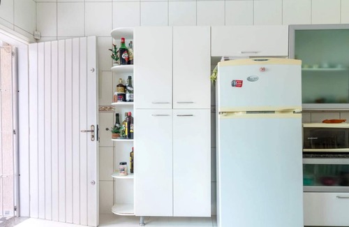 Balneario Arpoador House | Casa em Peruíbe com Piscina a 10min da Praia