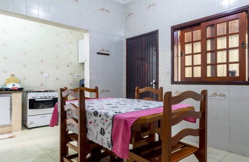 Vila Assuncao House | Casa em Praia Grande bem localizada a 300m do mar
