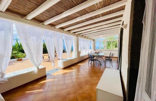 Pianoconte House | Casa Eoliana