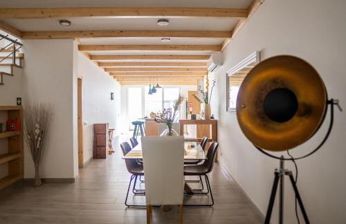 Fuseta House | Casa Escotilha