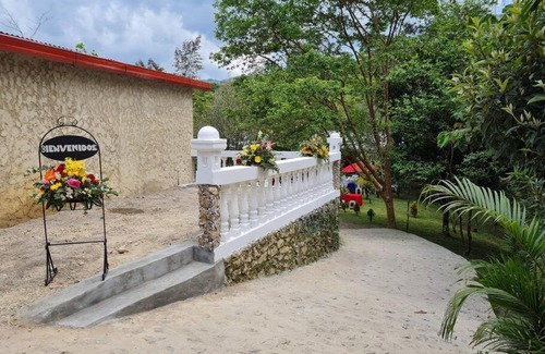 Alta Verapaz Ski Chalet | Casa Godoy Cantoral l