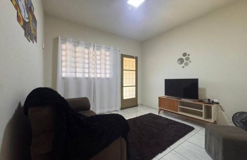 Ourinhos House | Casa gostosinha perto do centro + ar cond. e vaga