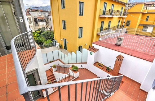 Sorrento Historic Centre House | Casa Graziella B: A characteristic apartment located in the center of Sorrento, with Free WI-FI.