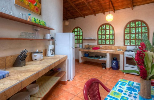 Chiguata House | Casa Idyll 2BR in Playa Chiquita