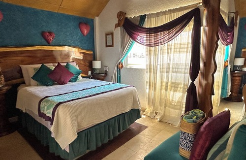Boulevard Barra Vieja Hotel | Casa Jaguar