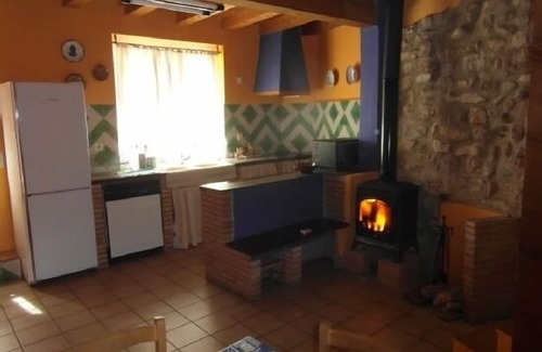 Azuara Cottage | Casa Jara for 16 people
