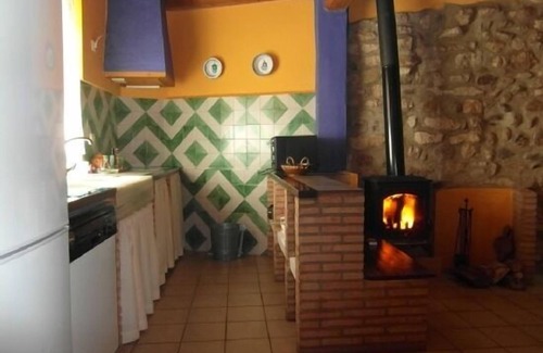 Azuara Cottage | Casa Jara for 16 people