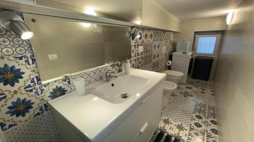 Borgo-Sanzio Apartment | Casa Lùmina Holiday home Catania center New