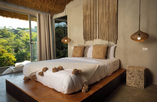 Valle Pura Vida Hotel | Casa Lamia