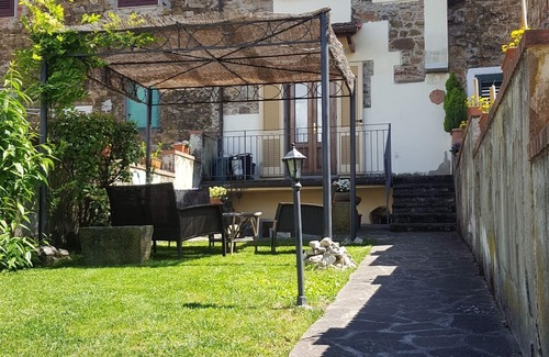 Quarrata House | Casa Leonardo in the Tuscan countryside near Florence Prato and Pistoia