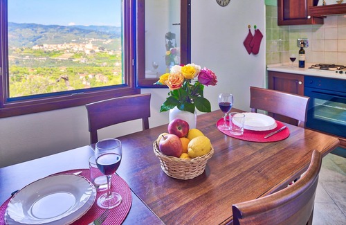 Serreta House | Casa Mara - house with garden, for 5 people, in the small village of Diano Serreta