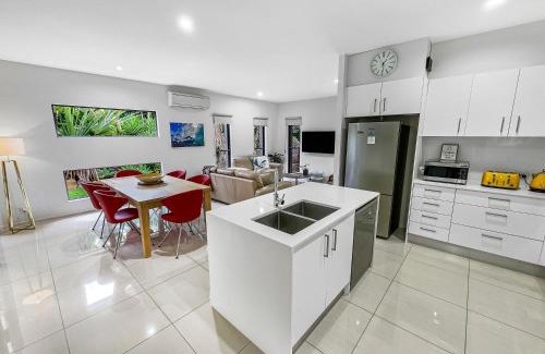 Buderim Villa | Casa Mia Retreat Luxury Family Home on Buderim