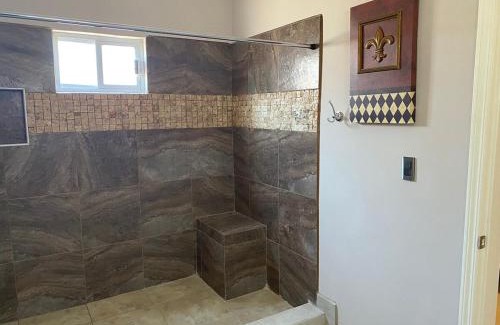 Oriente House | Casa Miguel Hidalgo 6 Bedroom, 4 Bath for 20 people