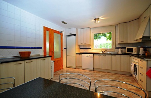 Sant Pere Pescador Ski Chalet | Casa Nautic 1 - A/C, wifi, private pool, barbecue, piano, office.