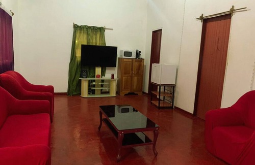 Caue Ilheu Das Rolas Ski Chalet | Casa No Centro Do Mundo Ilhéu Equator
