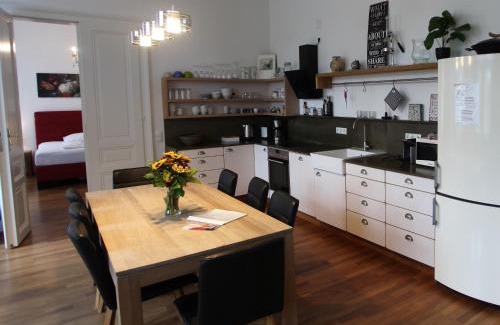 Brigittenau Apartment | Casa Nostra - Ausgefallene Wohnung am Augarten