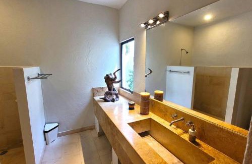 Barra de Colotepec Villa | Casa Olivacea - Beachfront Villa