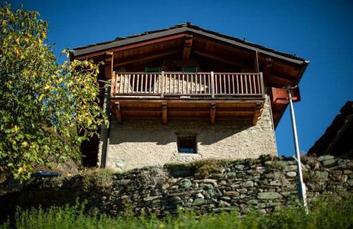 Montan-Angelin-Arensod Apartment | Casa Panoramica