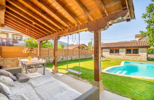 Akerreta Villa | Casa Patxi, espectacular casa rural próxima a Pamplona