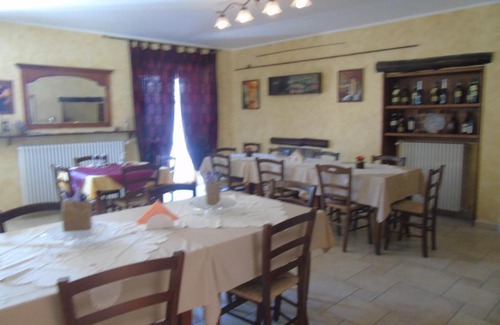 Prazzo Hotel | casa per ferie "antico albergo dell'angelo e del buon vino"