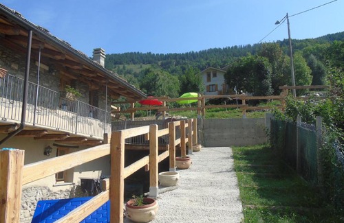 Prazzo Hotel | casa per ferie "antico albergo dell'angelo e del buon vino"