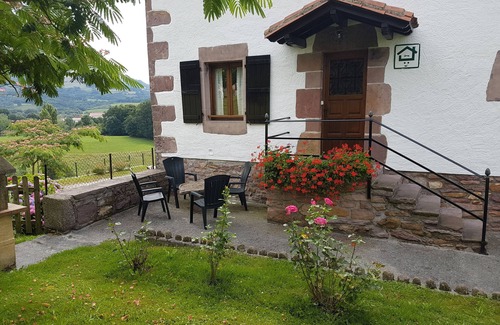 Azpilkueta Cottage | Casa Petisansenea I y II for 4 people
