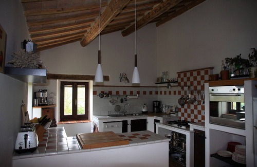 Mergo House | 'Casa Pietra Assolata' - Rustico in a fantastic location with pool