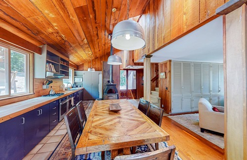 Templeton House | Casa Pinostella: Private Woodland Home - Located in Heart of Wine Country