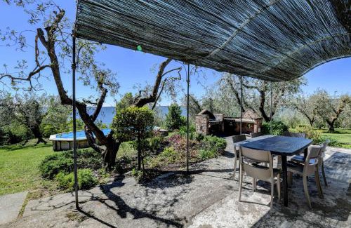 Moniga del Garda Villa | Casa Raffaella -Ciao Vacanze-