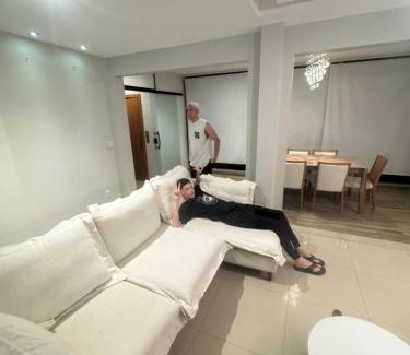 Vila Valqueire House | Casa Residencial Recreio dos Bandeirantes