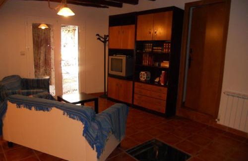 Castillonroy House | Casa Rosalia