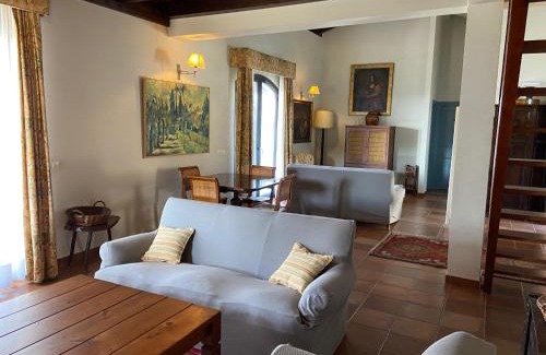El Castillo de las Guardas House | Casa Rural La Alcornocosa
