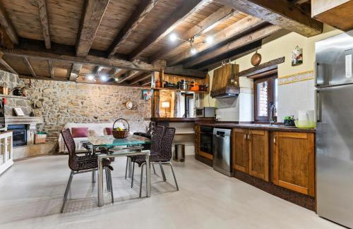 Tornon House | Casa Rural Adrimar