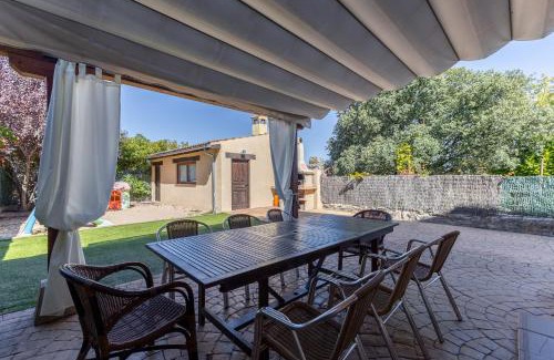 Revenga House | Casa Rural Arbana