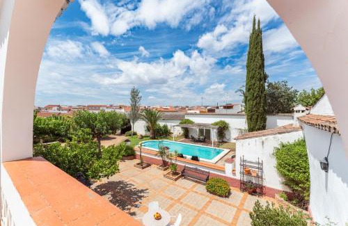 Solana de los Barros House | Casa Rural con piscina- Tierra de Barros