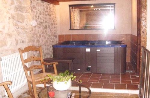 Cabanas de Polendos House | Casa Rural con Jacuzzi Taberna del Tio Pedro