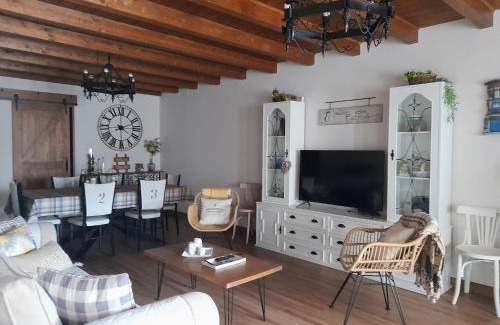 Maello House | CASA RURAL EL TRASTERO DE CARMELO
