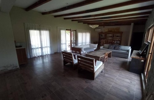 Tapia House | Casa rural en Club de Campo Las Cortaderas
