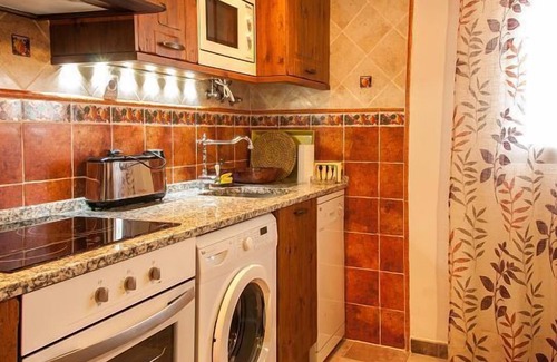 El Pobo de Duenas Cottage | Casa Rural La Dueña for 4 people