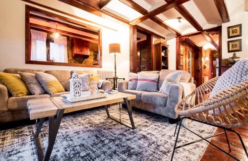 Linares de Mora House | Casa Rural Palacio