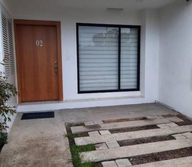 Cuenca House | Casa Súper Moderna, Cómoda y Tranquila