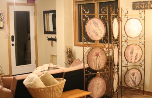 Larkspur Bed & Breakfast | Casa Shaddai~