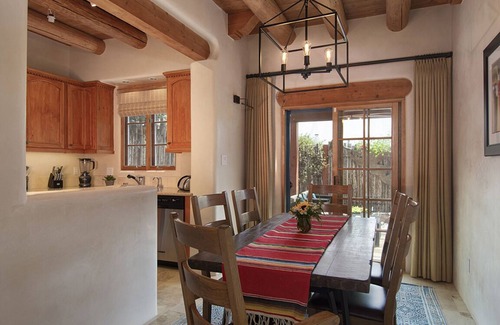 Northeast Santa Fe Condo | Casa Soñando | Santa Fe Escape w/Hot Tub + Steam