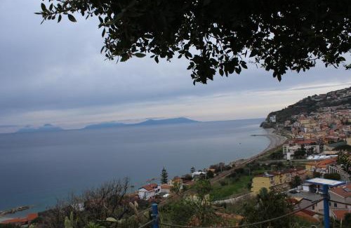 Piraino Apartment | Casa Spisidda Appartamento "Panarea" per 4 persone con vista sulle Eolie