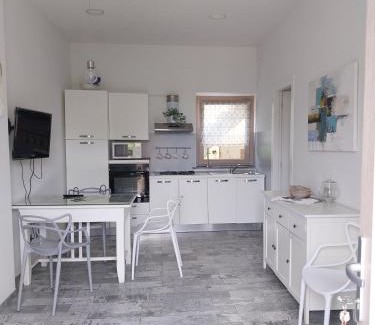 Centallo Apartment | Casa Strada Facendo