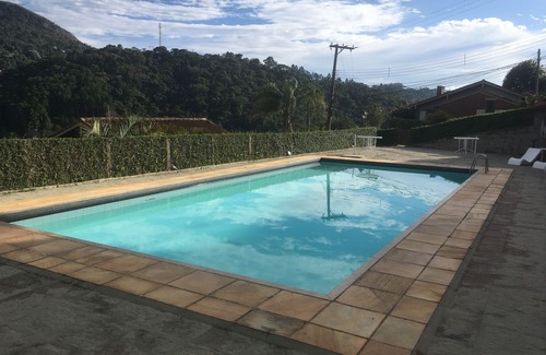 Teresopolis House | Casa Teresopolis, overlooking mountains