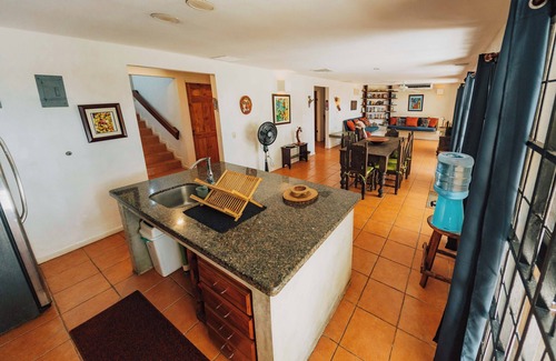 Esterillos Oeste House | Casa Tres Pochotes - Beach Front Paradise