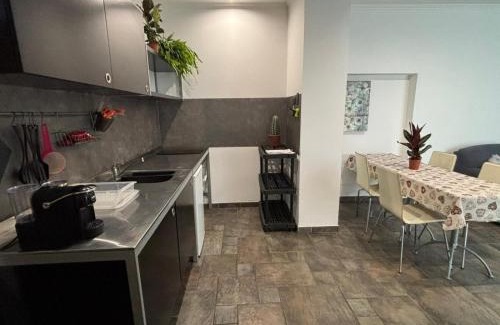 Primaluna Apartment | Casa vacanze Borgo Grigna