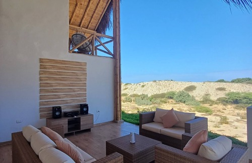 Los Organos House | Casa Yemaya, Vichayito