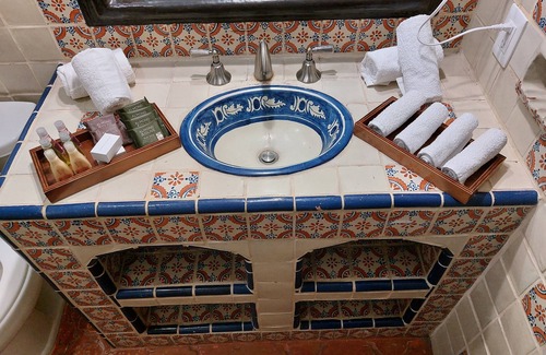 Ajijic Hotel | Casa Yollotzin